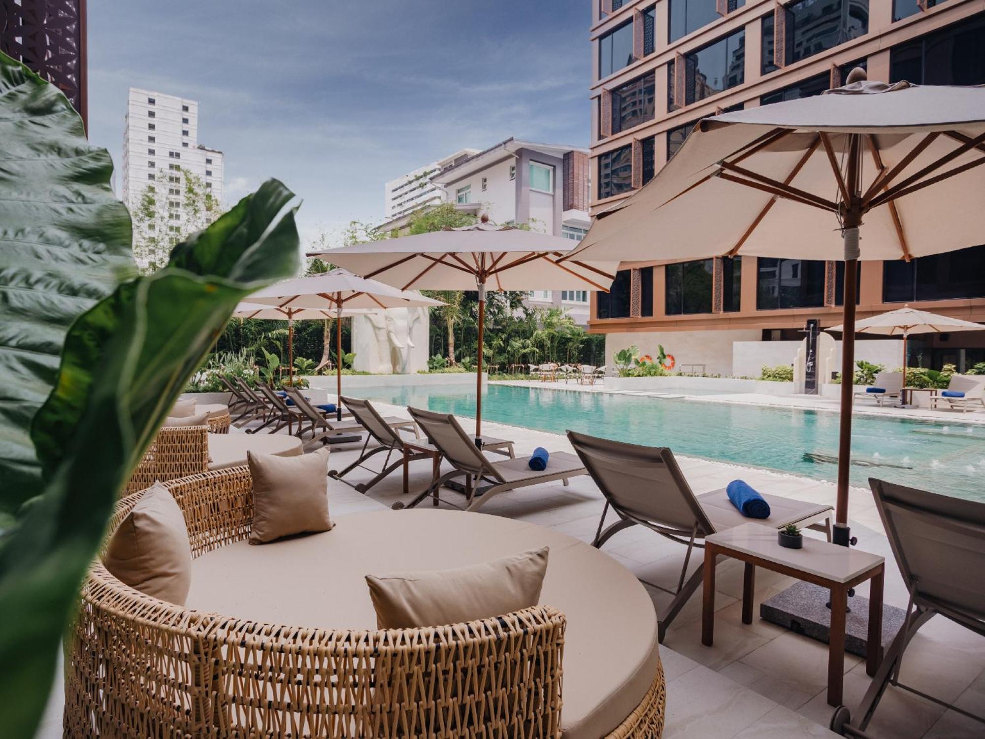 Nysa Hotel Bangkok Sukhumvit 11 Zewnętrze zdjęcie The swimming pool at the hotel