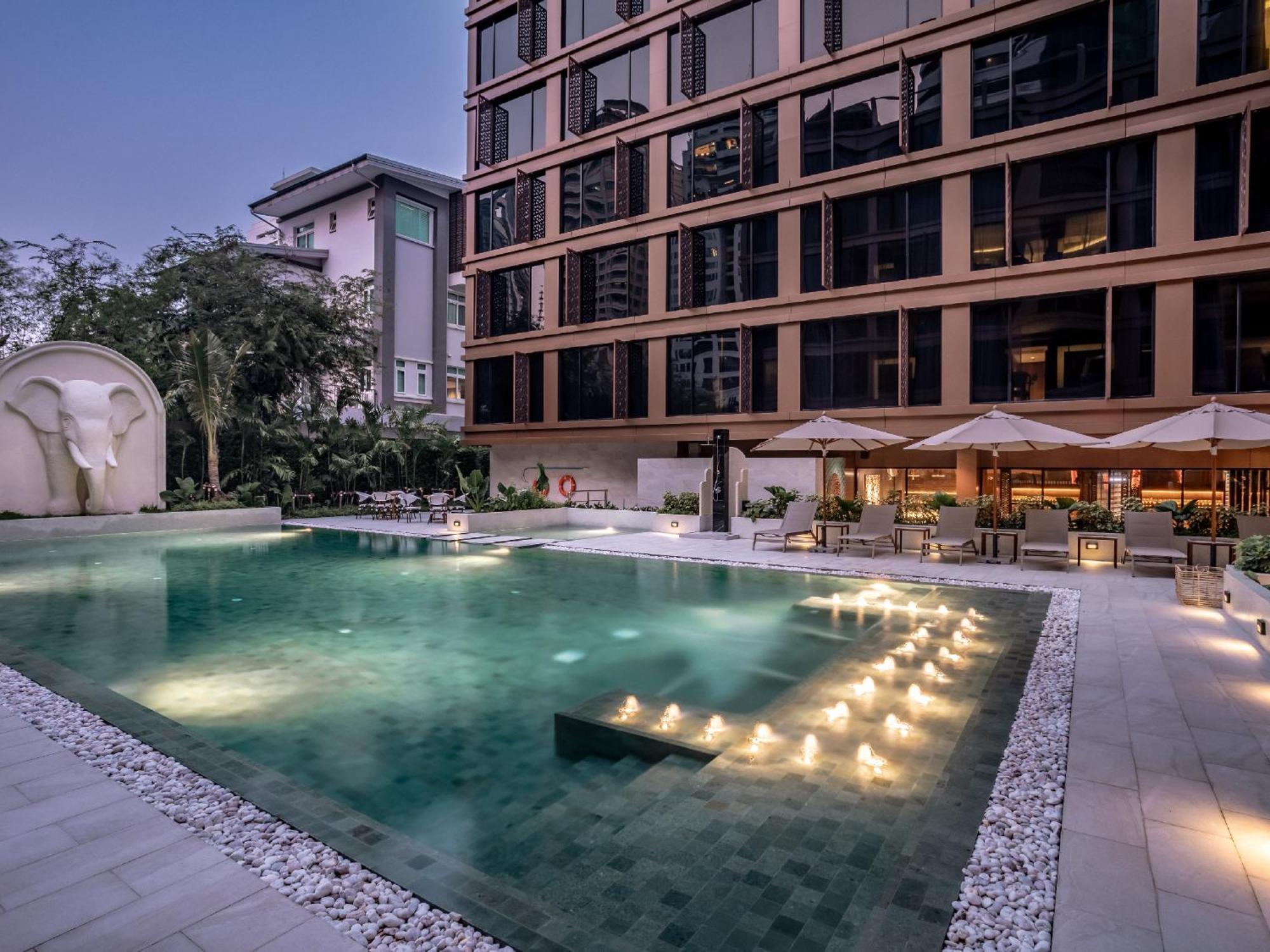 Nysa Hotel Bangkok Sukhumvit 11 Zewnętrze zdjęcie The hotel's pool